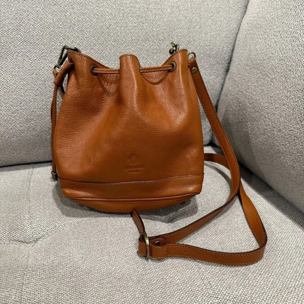 I MEDICI Firenze Drawstring Bucket Bag Shoulder Crossbody Leather Adjustable